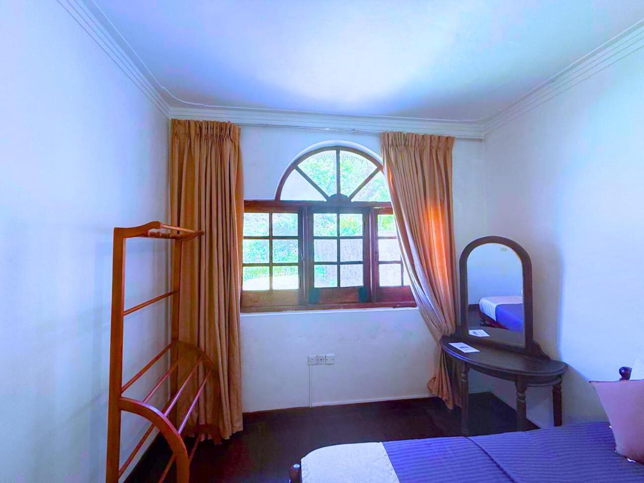 Notre Dame D'Arcadia Hotel Nuwara Eliya Exterior photo